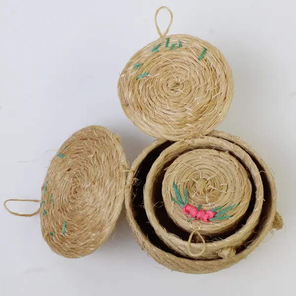 VTG Set of 3 Miniature Straw Nesting Baskets with Floral Accents