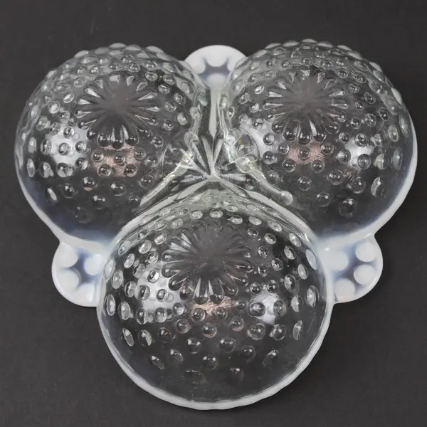Anchor Hocking Glass Hobnail French Opalescent  6.5" Clover Shape 3 Part Relish