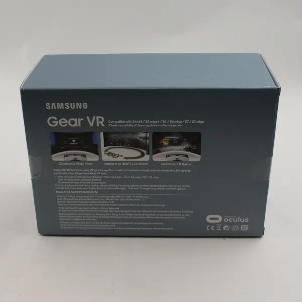 Samsung Gear VR SM-R322 Powered by Oculus New Sealed