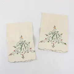 Set of 2 Vintage Floral Embroidered Cutwork Beige Fingertip Hand Towels