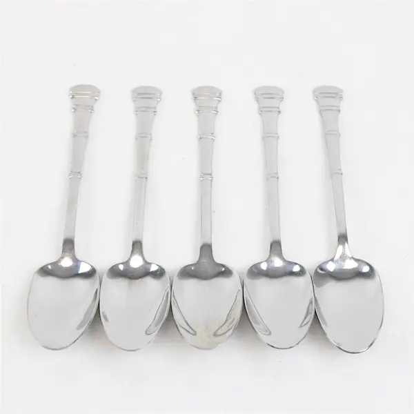 Set of 5 Oneida Sanctuary Stainless Oval Soup Spoons 7in