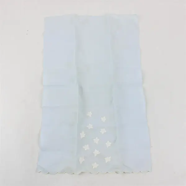 VTG Leaf Applique Pale Blue Scalloped Edge Fingertip Towel FLAWED
