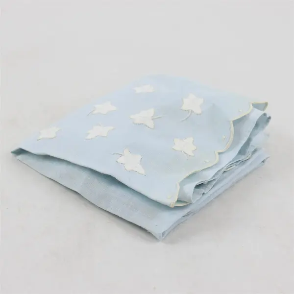 VTG Leaf Applique Pale Blue Scalloped Edge Fingertip Towel FLAWED