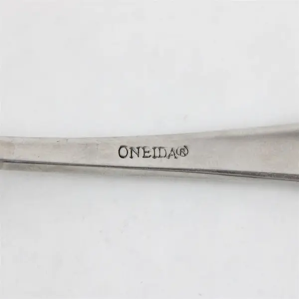 Set of 2 Oneida Seaward Stainless Flat Handle Butter Knives 