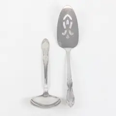 Lot of 2 Oneida Homestead Stainless Solid Gravy Ladle & Pierced Pie Server