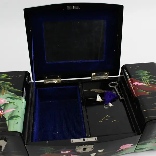Vintage Black Lacquer Hand Painted Jewelry Box Mt Fuji Scene Japan