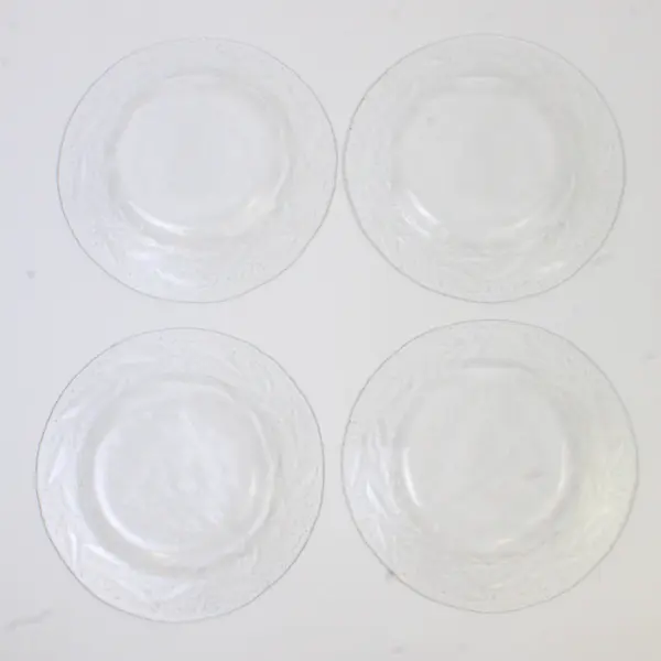 Set of 4 Arcoroc Holly Tree Glass Christmas Salad Plates 7.75"
