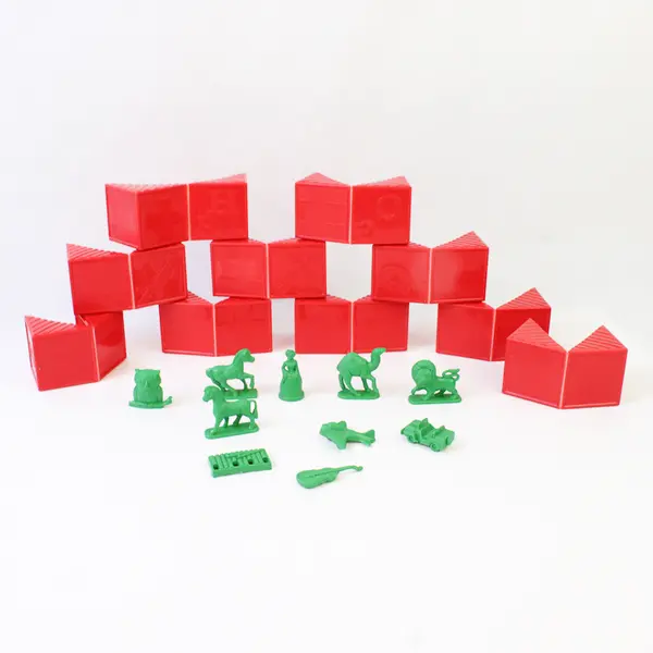 Vintage Tupperware Toys 1970s Busy Blocks 26 Blocks w/Complete Figure Set