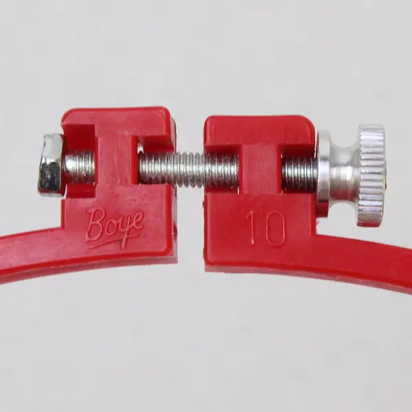 Lot of 2 Boye Plastic Hoops for Needlepoint/Embroidery, Red 