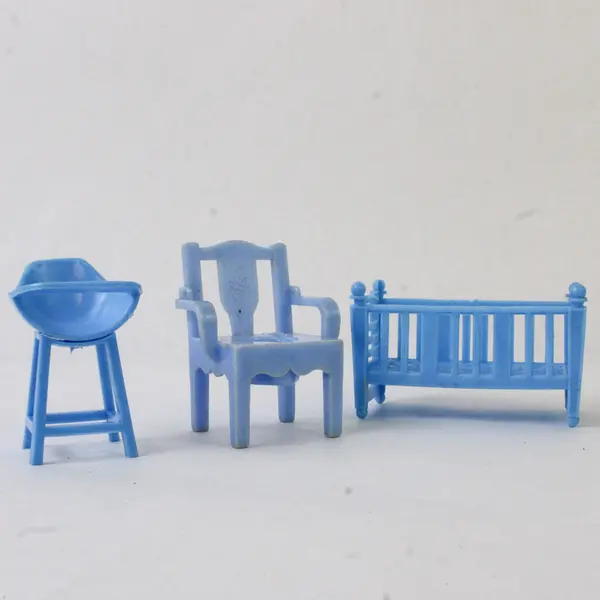 Lot of 5 Vintage Dollhouse Furniture Miniatures - Highchair Crib Washerboard
