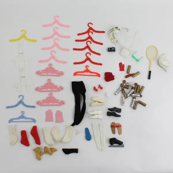 Atco 1960's Barbie Doll Carrying/Storage Case w/Clothes/Shoes Included