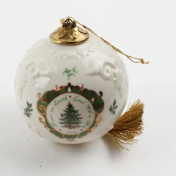 Spode Christmas Tree Pattern Gold Painted Ceramic Round Hanging Ornament 3.75"