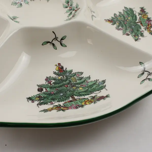 Spode Christmas Tree Pattern Ceramic Round Hors D'oeuvres Tray 11.75" Diameter