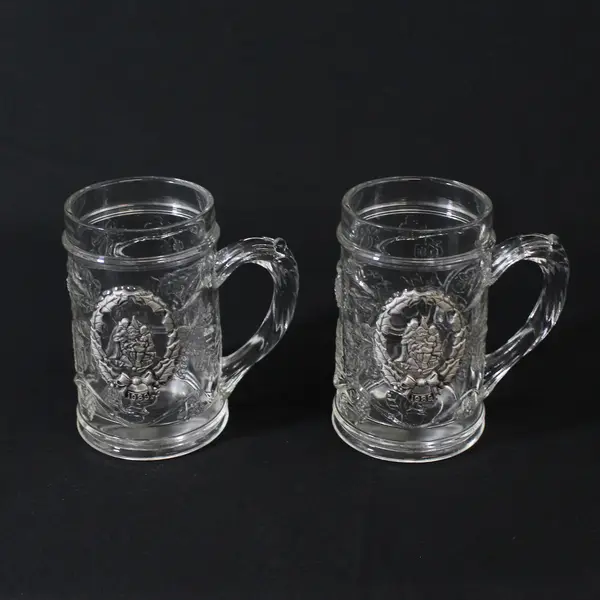 Lot of 2 Fort Pewter 4th Annual Glass Christmas Mugs by Thomas Nast 1989 