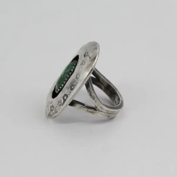 Native American Style Sterling Silver Ring With  Green Turquoise Size 8