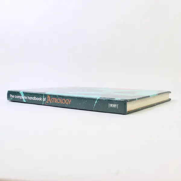 The Complete Handbook of Astrology - Caroline Bugler & David Ashford Hardcover