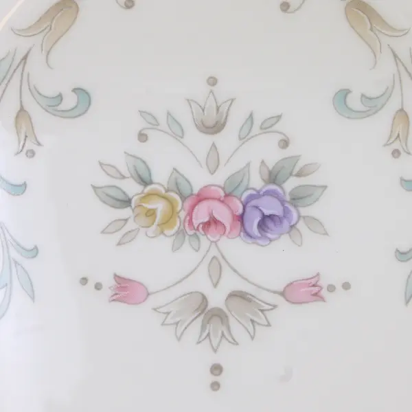 Vintage Christopher Stuart Spring Crest Ceramic Cake Pie Server