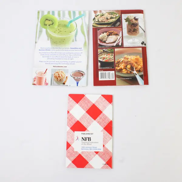 Lot of 3 Cookbooks: Recipes That Touch Your Heart; Smoothies; What's For Dinner