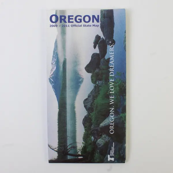 Lot of 2 Road Maps Oregon 2009-2011 & Oregon/Washington Paper Atlases