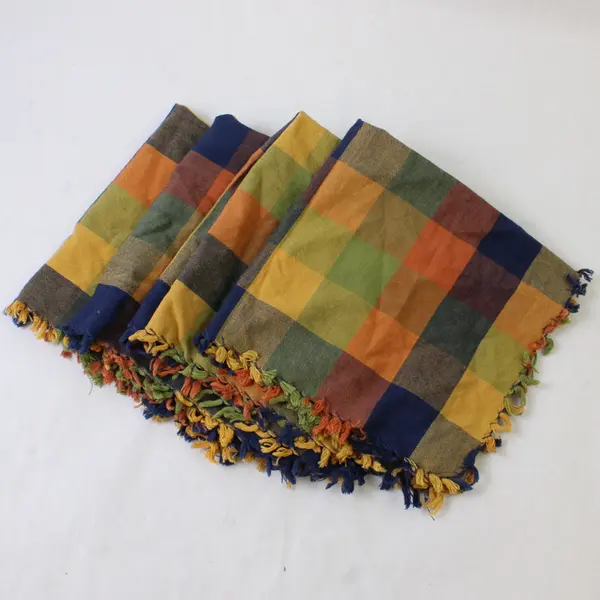 Lot Of 4 Unbranded Matching Fall Colors Gingham Square Fabric Napkins 16" x 16"