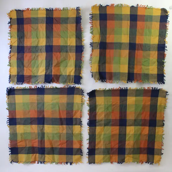 Lot Of 4 Unbranded Matching Fall Colors Gingham Square Fabric Napkins 16" x 16"
