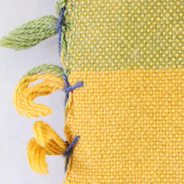 Lot Of 4 Unbranded Matching Fall Colors Gingham Square Fabric Napkins 16" x 16"