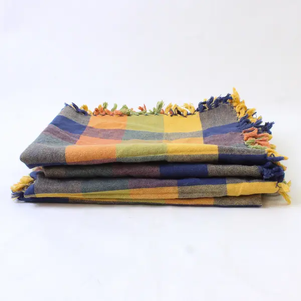 Lot Of 4 Unbranded Matching Fall Colors Gingham Square Fabric Napkins 16" x 16"