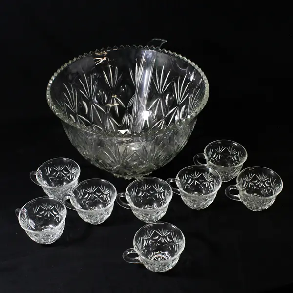 Vtg 18 Piece Hazel Atlas Lexington Punch Bowl Set Bowl With 8 Cups Hangers Ladle