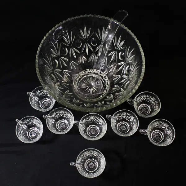 Vtg 18 Piece Hazel Atlas Lexington Punch Bowl Set Bowl With 8 Cups Hangers Ladle