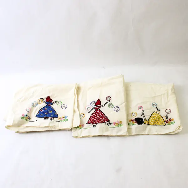 Set of 3 Vintage Sunbonnet Sue Embroidered Tea Towels
