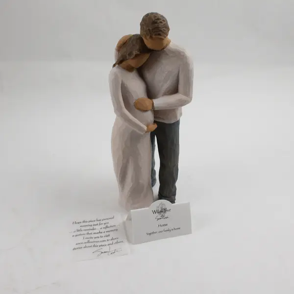 Willow Tree Figurine  Home Susan Lordi Expecting Couple, New in Box