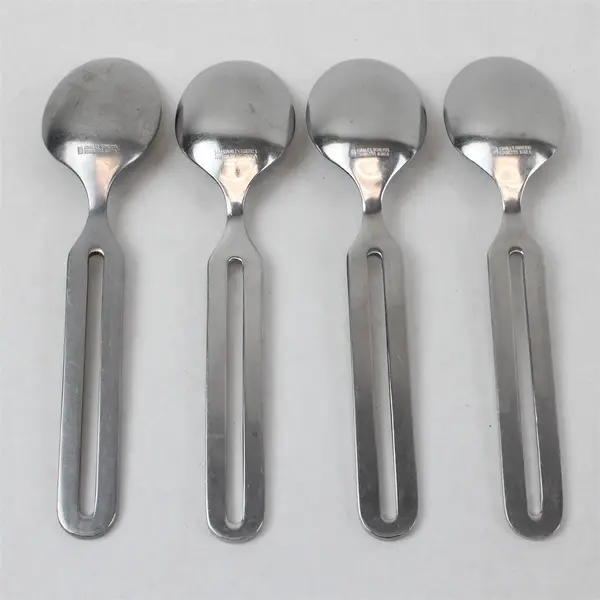 Lot of 4 Stanley Roberts Cycles Pattern SS Pierced Handle Oval Soup Spoons 7" 