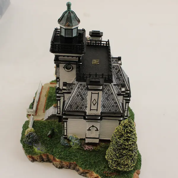 Harbour Lights Lighthouse Spring at Fort Tompkins NY in Box 2002 #652
