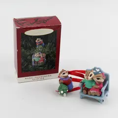 Hallmark Keepsake 1994 Mistletoe Surprise Squirrel Couple Ornament Used