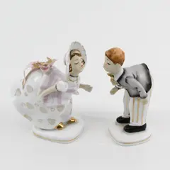 1956 Lefton Kissing Boy And Girl 2 Figurine Set KW10530