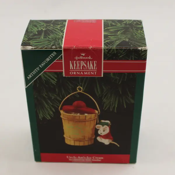 1992 Vintage Hallmark Keepsake Ornament Uncle Art's Ice Cream Mouse