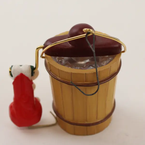 1992 Vintage Hallmark Keepsake Ornament Uncle Art's Ice Cream Mouse