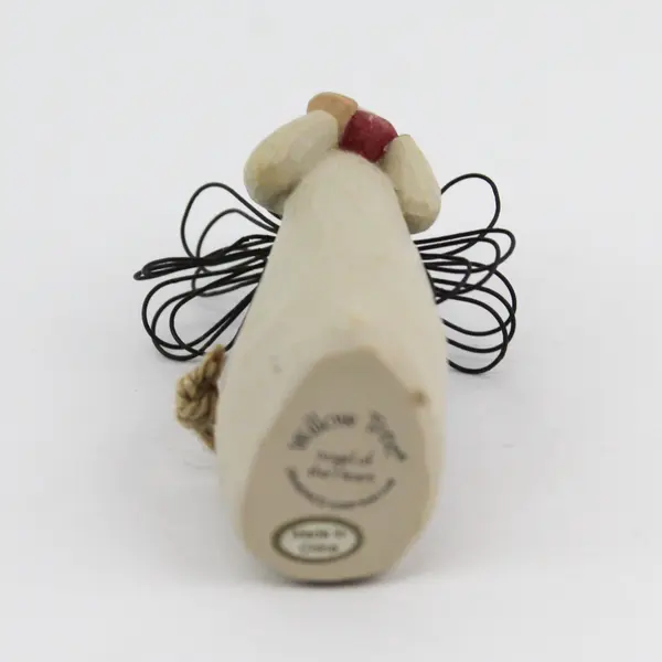 2000 Demdaco Willow Tree  Angel of The Heart Figurine by Sue Lordi