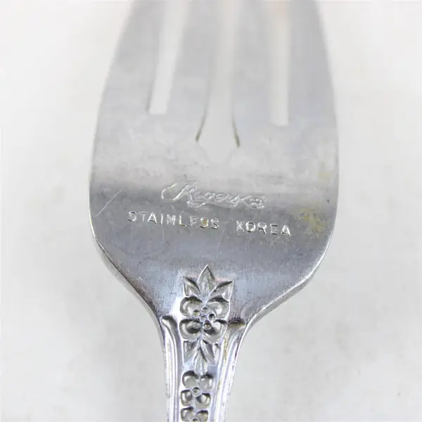 Stanley Roberts (Rogers Co) Kings Berry Pattern SS Salad Fork 7" Long Good
