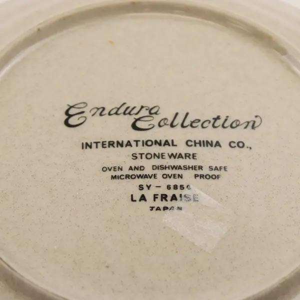 Set of 2 International China Co Strawberry Festival Salad Plates 7.5"