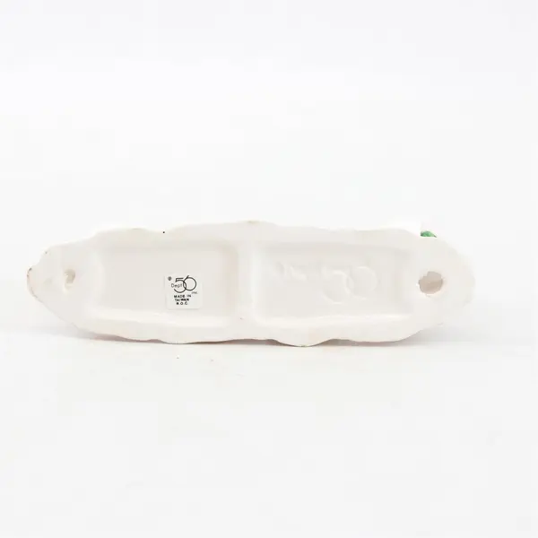 Dept 56 Snow Village Choir Kids NIB Retired RET 92 Holiday Figurine