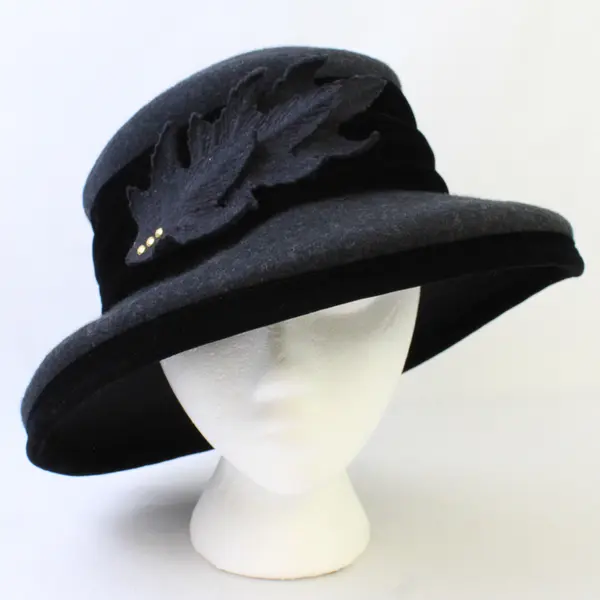 Vintage Kates Canada Boutique Women's Black Wool/Velvet Embellished Hat
