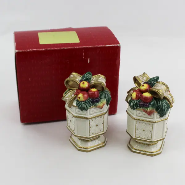 Fitz & Floyd Christmas Salt & Pepper Shakers Pair Collectible