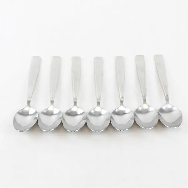 Lot of 7 Waterford Glenridge Pattern 18/10 SS Oval-Shaped Soup Spoons 7.25" Good