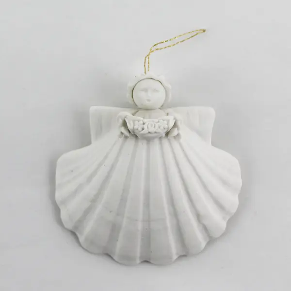 1995 Margaret Furlong 3" Flower Garland Angel Ornament Retired