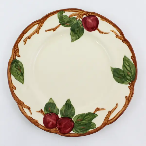 Vintage Franciscan Ware Apple Pattern Ceramic Luncheon Plate 9-5/8"