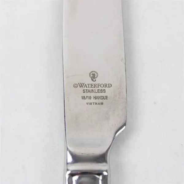 Lot of 6 Waterford Baron's Court Pattern 18/10 SS Dinner Knives 9.75" Long Good