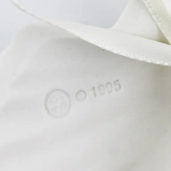 1995 Margaret Furlong 4" Flower Garland  Angel Ornament Retired NIB