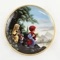 Precious Moments "The Flight Into Egypt" Hamilton Collection Decor Plate 1992