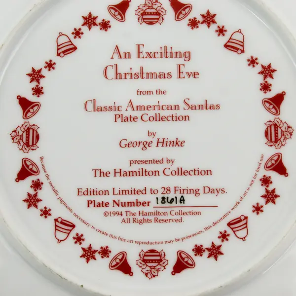 Hamilton Collection "An Exciting Christmas Eve" Classic American Santa's Plate